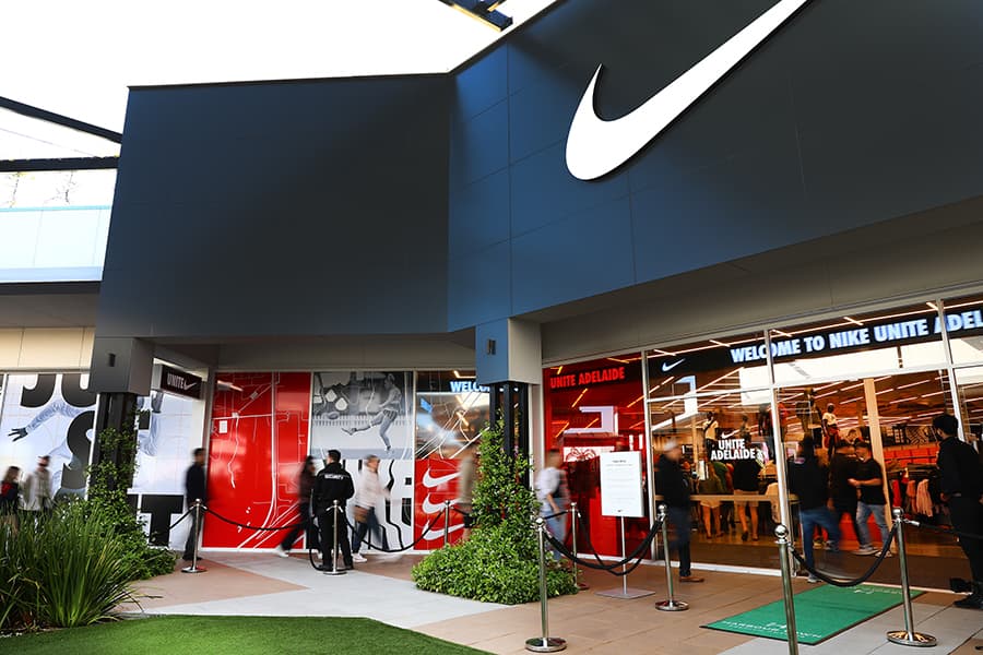 nike store at premium outlets